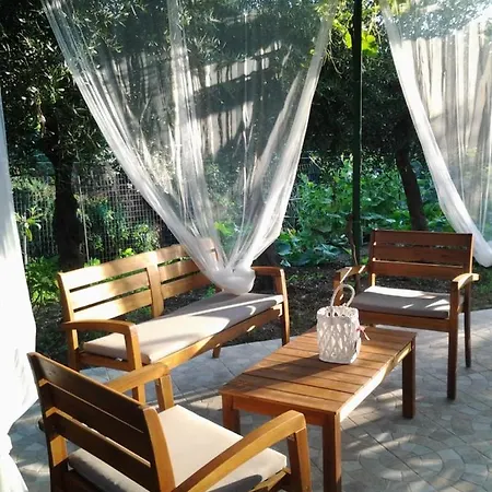 Fabiene Familyholidays Apartamento *