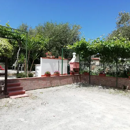 Fabiene Familyholidays Apartamento *